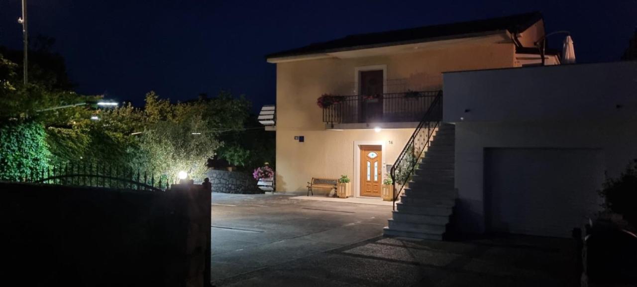 Apartmani Pavlovic Krk Town Esterno foto